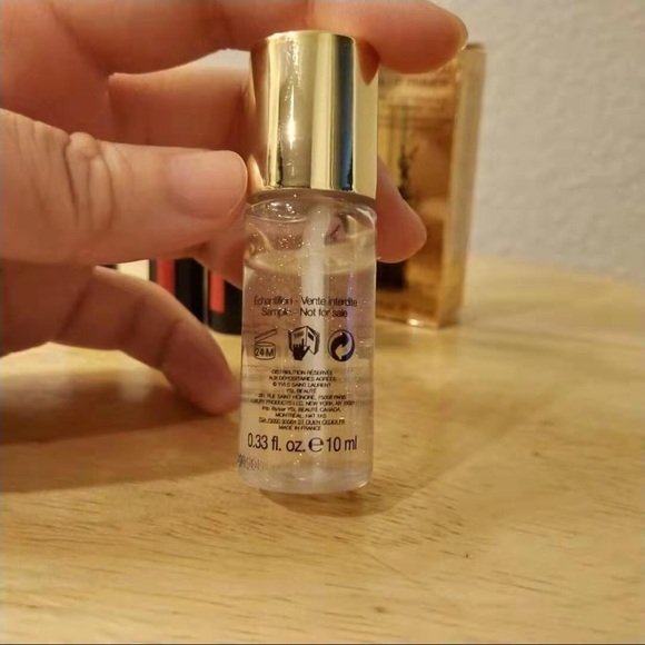 YSL Makeup Sample Set - Picture 4 of 6